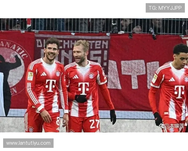 格雷茨卡闪击世界波 + 9.8 分！拜仁中场教科书级表现